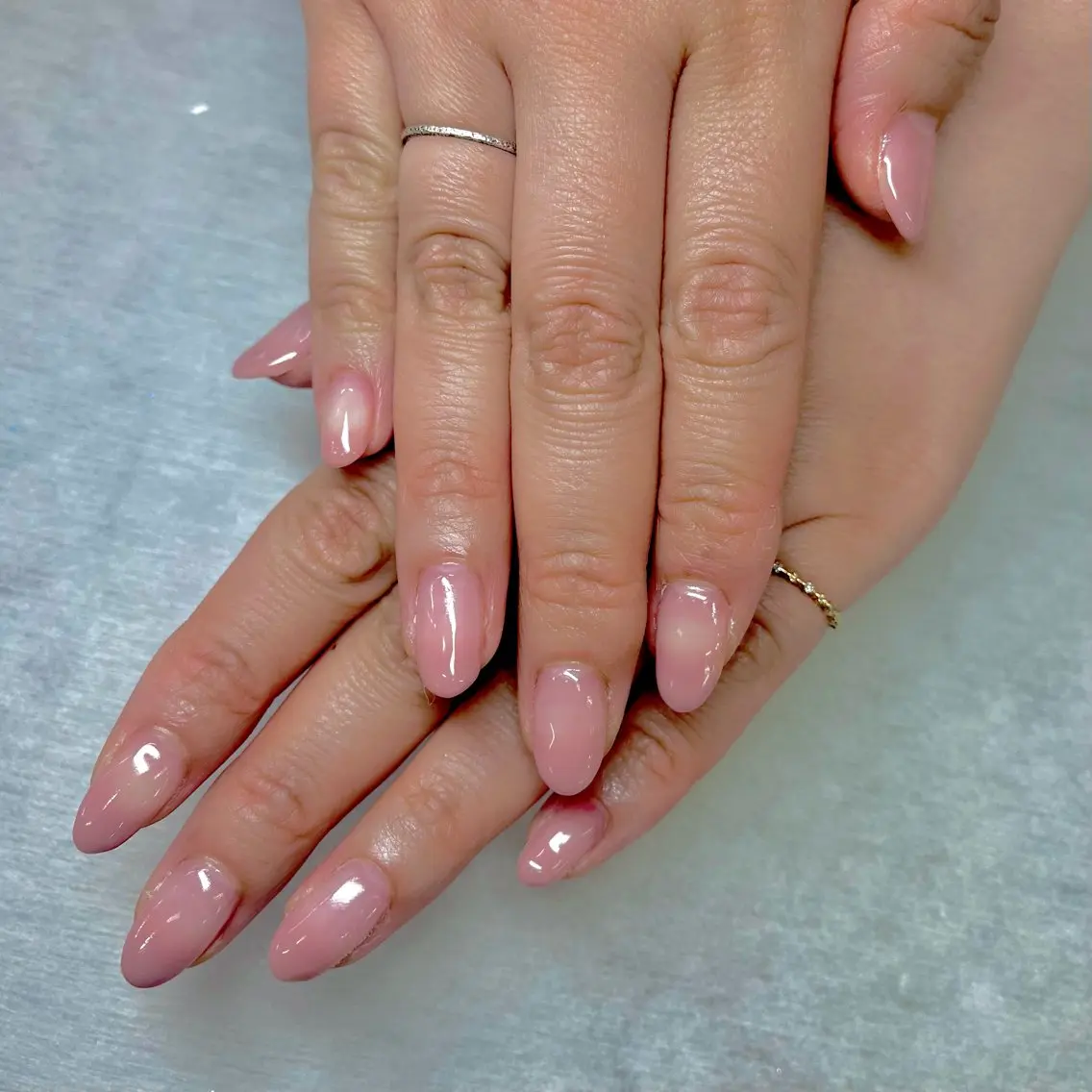 ネイル グラデーション 春ネイル feminine nailのネイルデザイン