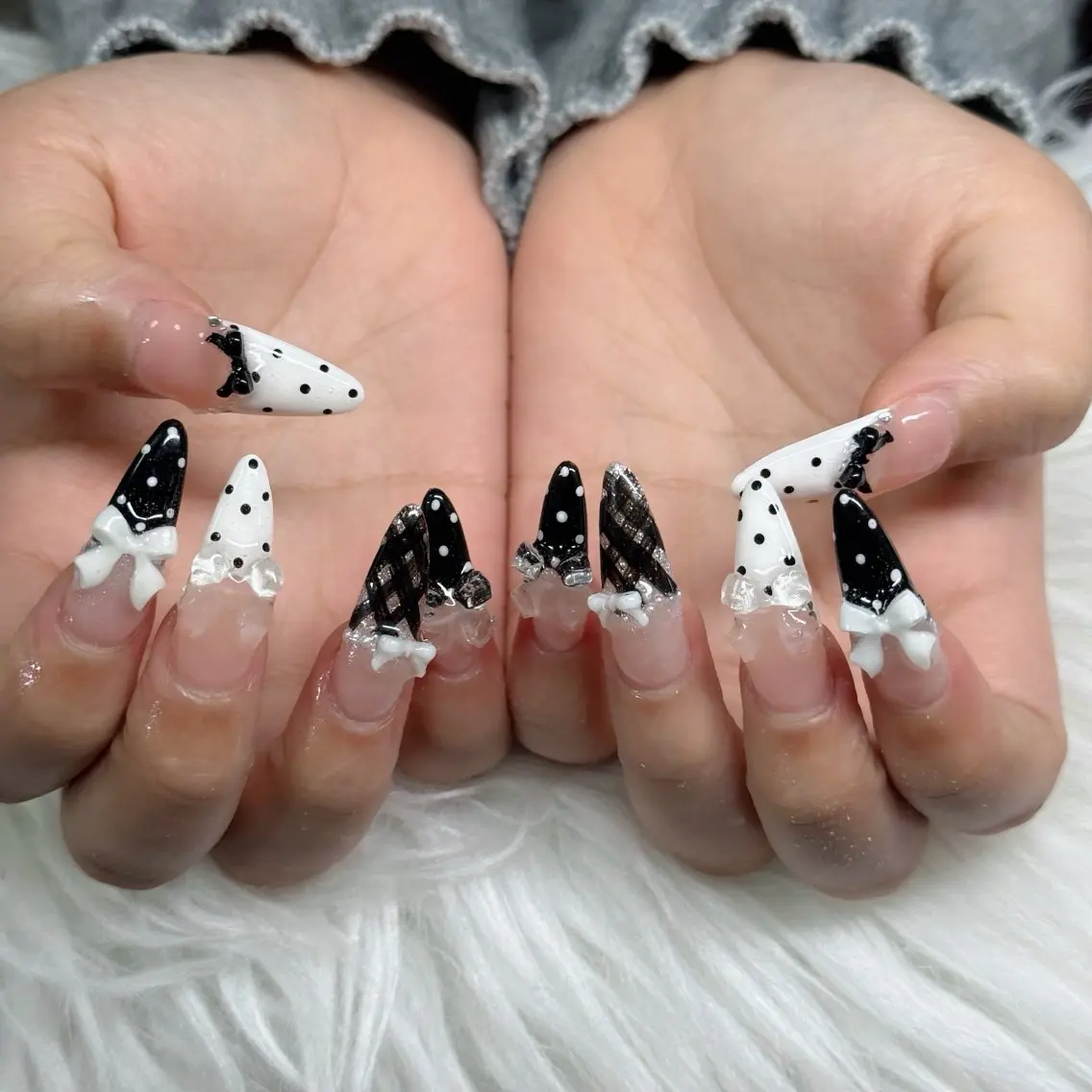 ネイル フットネイル フレンチネイル グラデーション 韓国ネイル ロングネイル ハンドネイル Hani Nail Salonのネイルデザイン