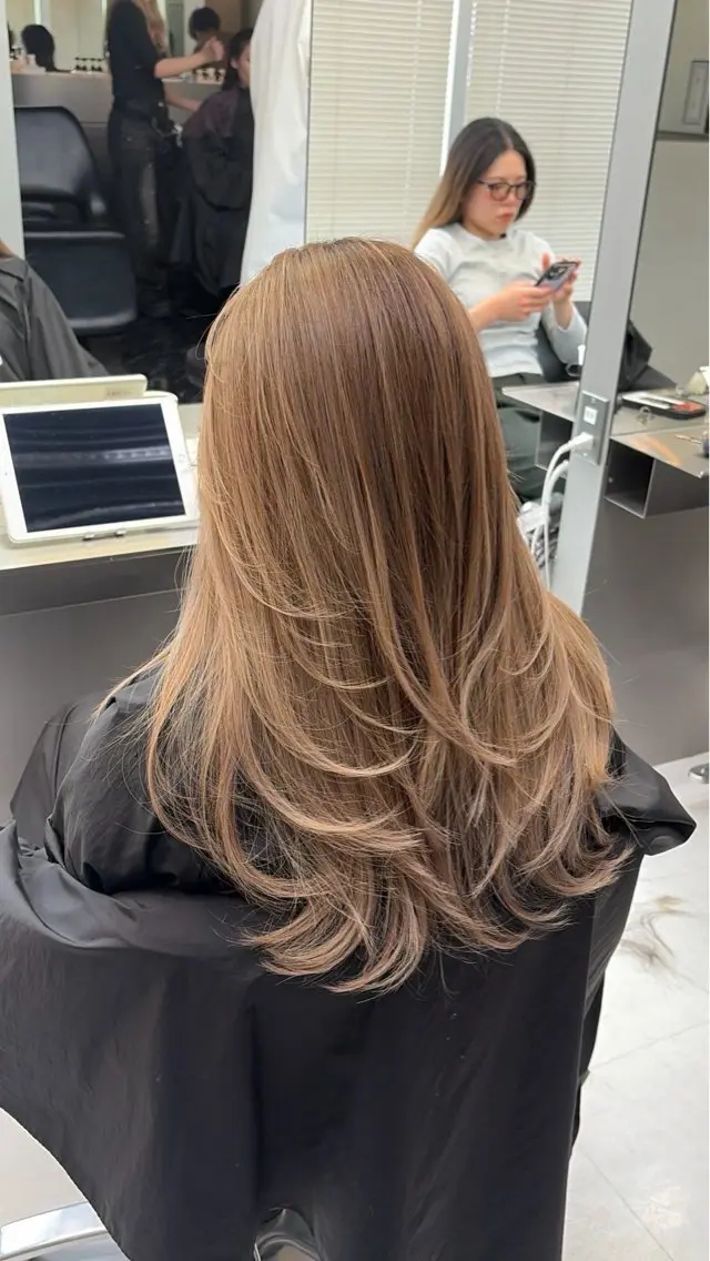 ロング レイヤーカット トリートメント ヘアカラー トリートメント Kotomi 🇺🇸💋のヘアスタイル