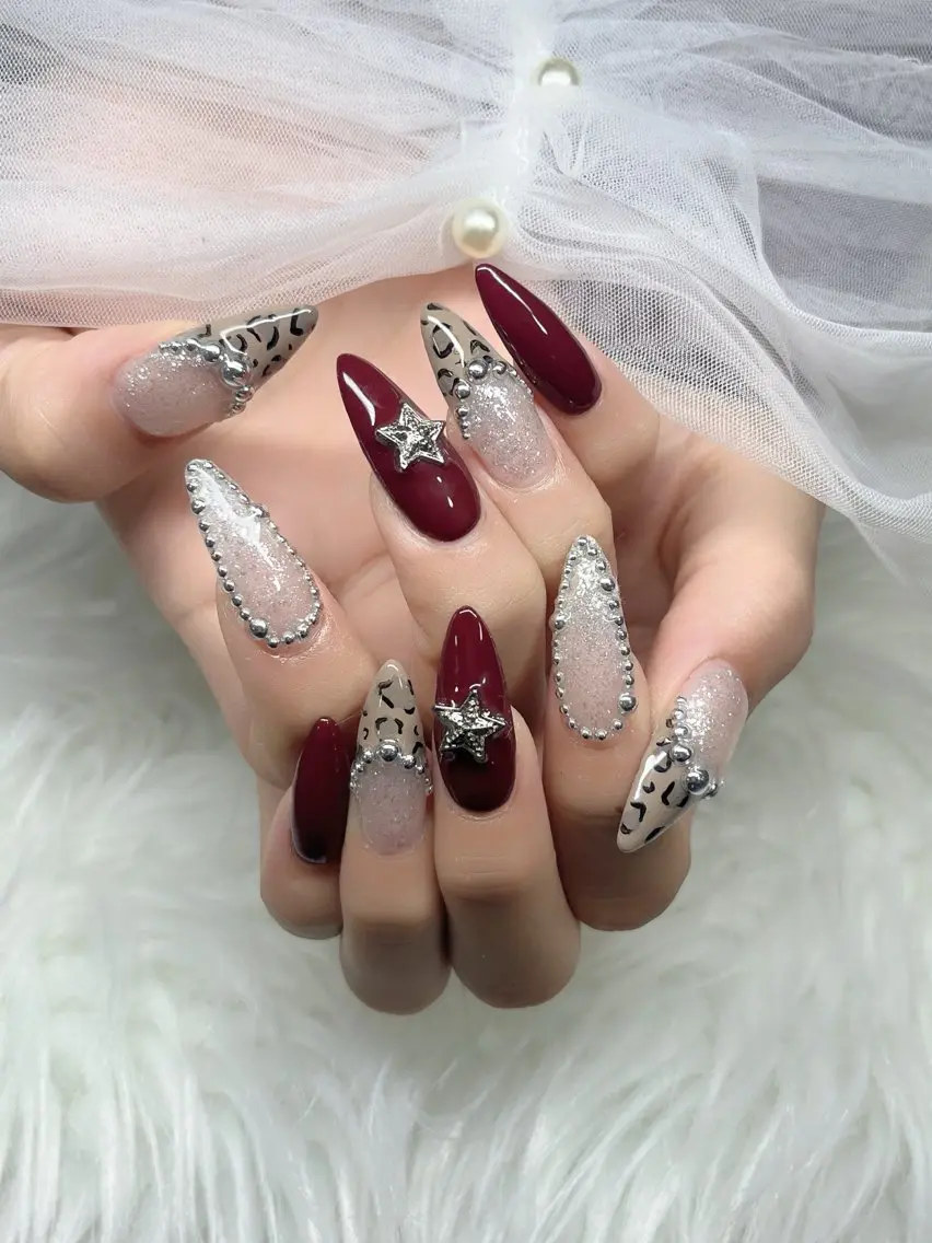 ネイル ハンドネイル YOLO NAILのネイルデザイン