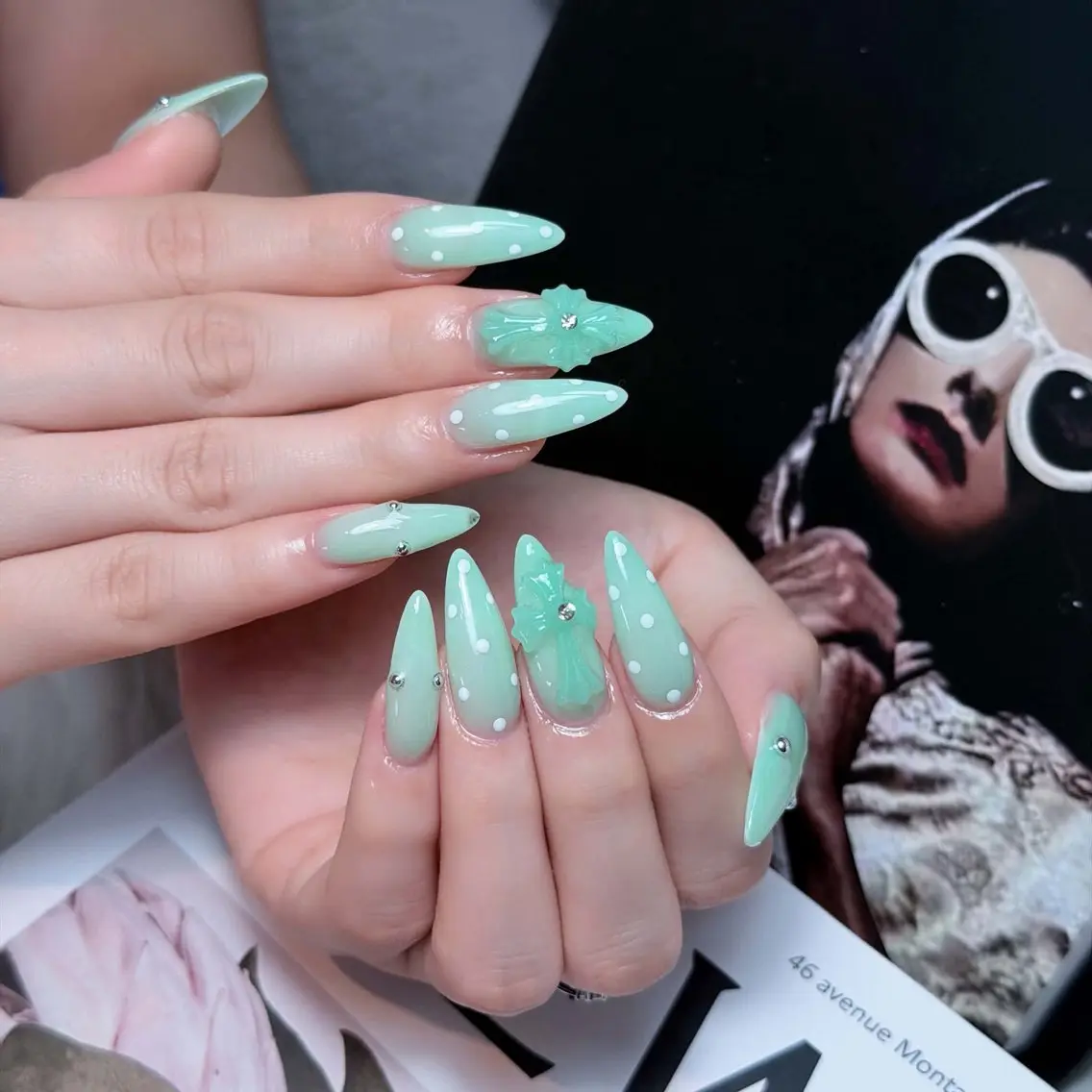 ネイル チークネイル ドット フレンチネイル グラデーション ハート ハンドネイル Julli NailStudioのネイルデザイン
