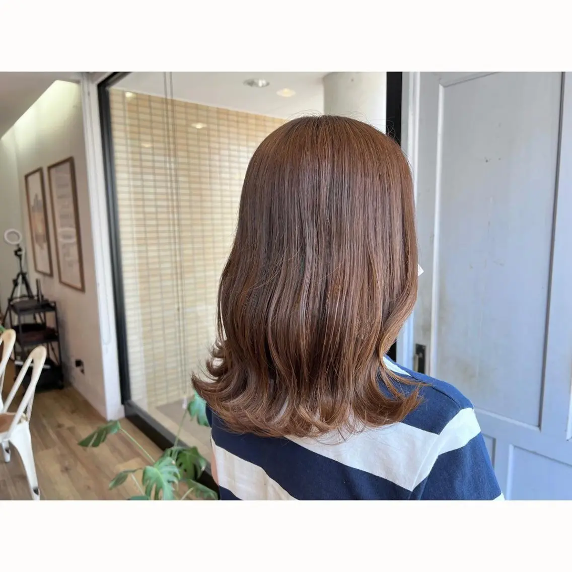 セミロング カラー アッシュ ベージュカラー ヘアカラー トリートメント ツキダテ ユイのヘアスタイル
