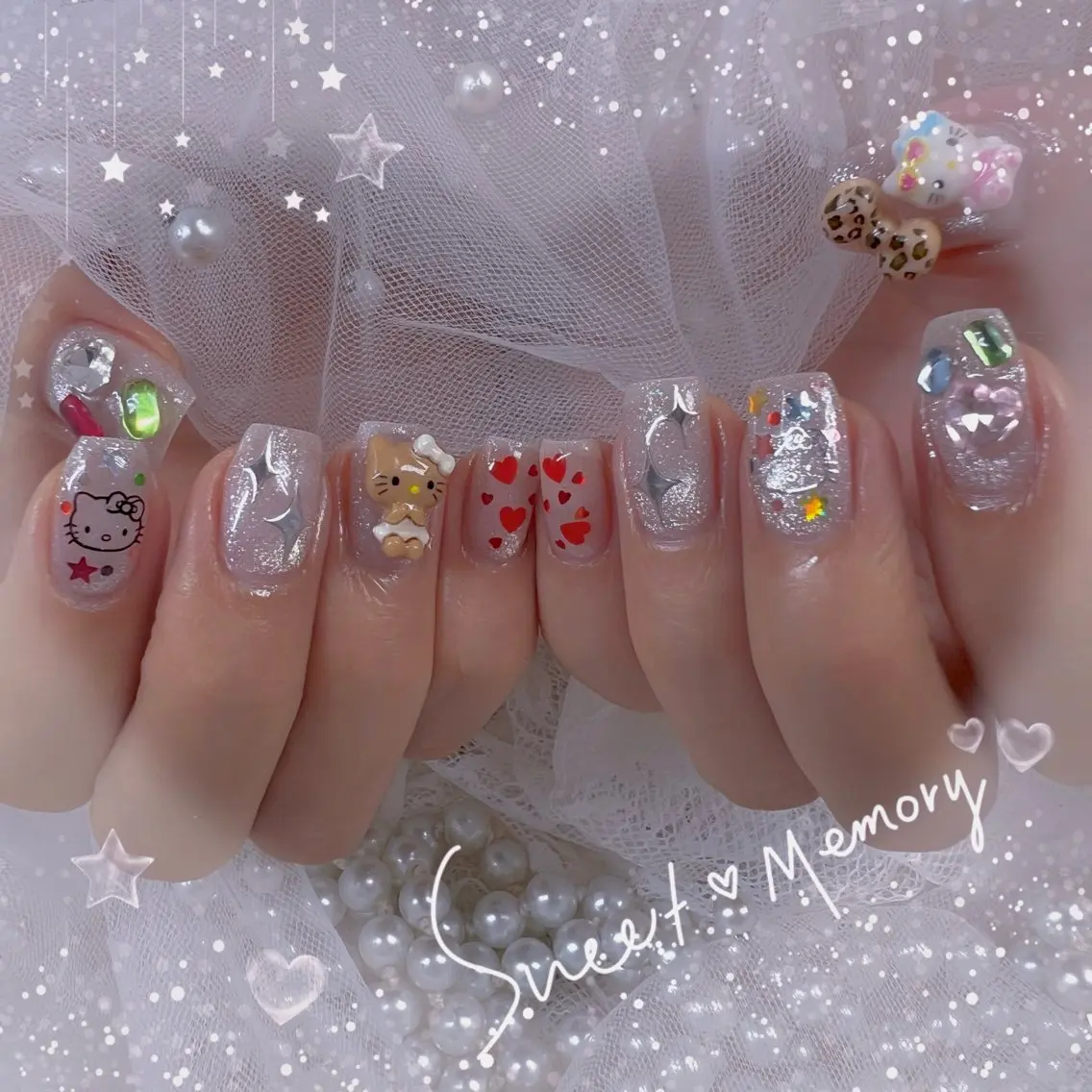 ネイル チークネイル フレンチネイル ガーリー ガラスフレンチ グラデーション ハンドネイル Chill Nailsalonのネイルデザイン