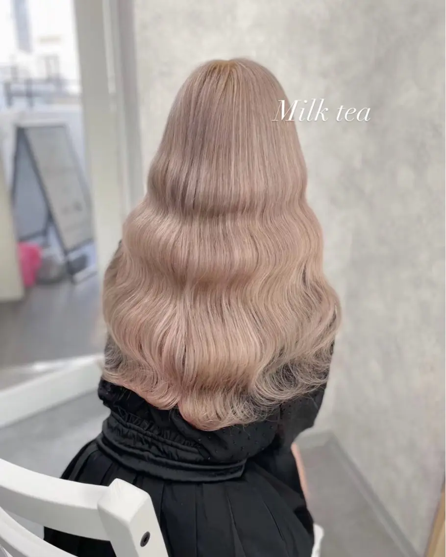 ロング ヘアカラー トリートメント 髪質改善/艶・透け感 カラー🪞YURIAのヘアスタイル
