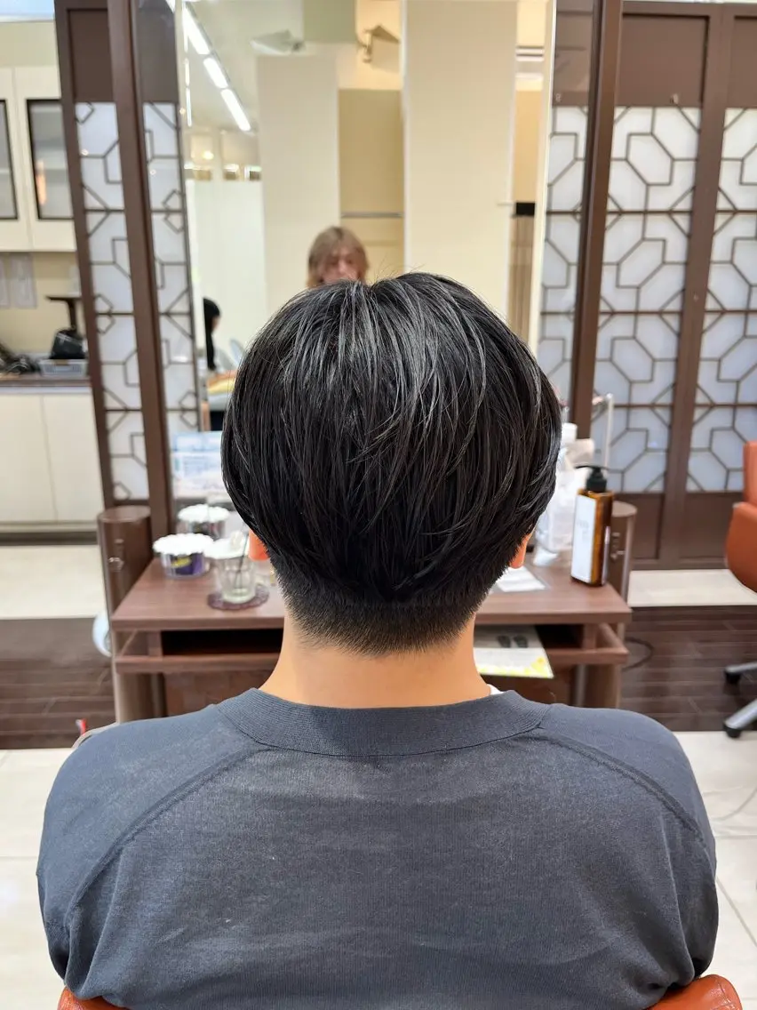 ショート パーマ メンズ センターパート メンズパーマ ニュアンスパーマ 🧊メンズ特化🧊 高木航希のヘアスタイル