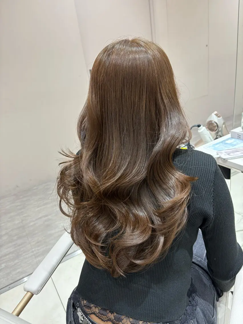 ロング カット ヘアカラー トリートメント 柴田礼空/顔まわり カット/レイヤーのヘアスタイル