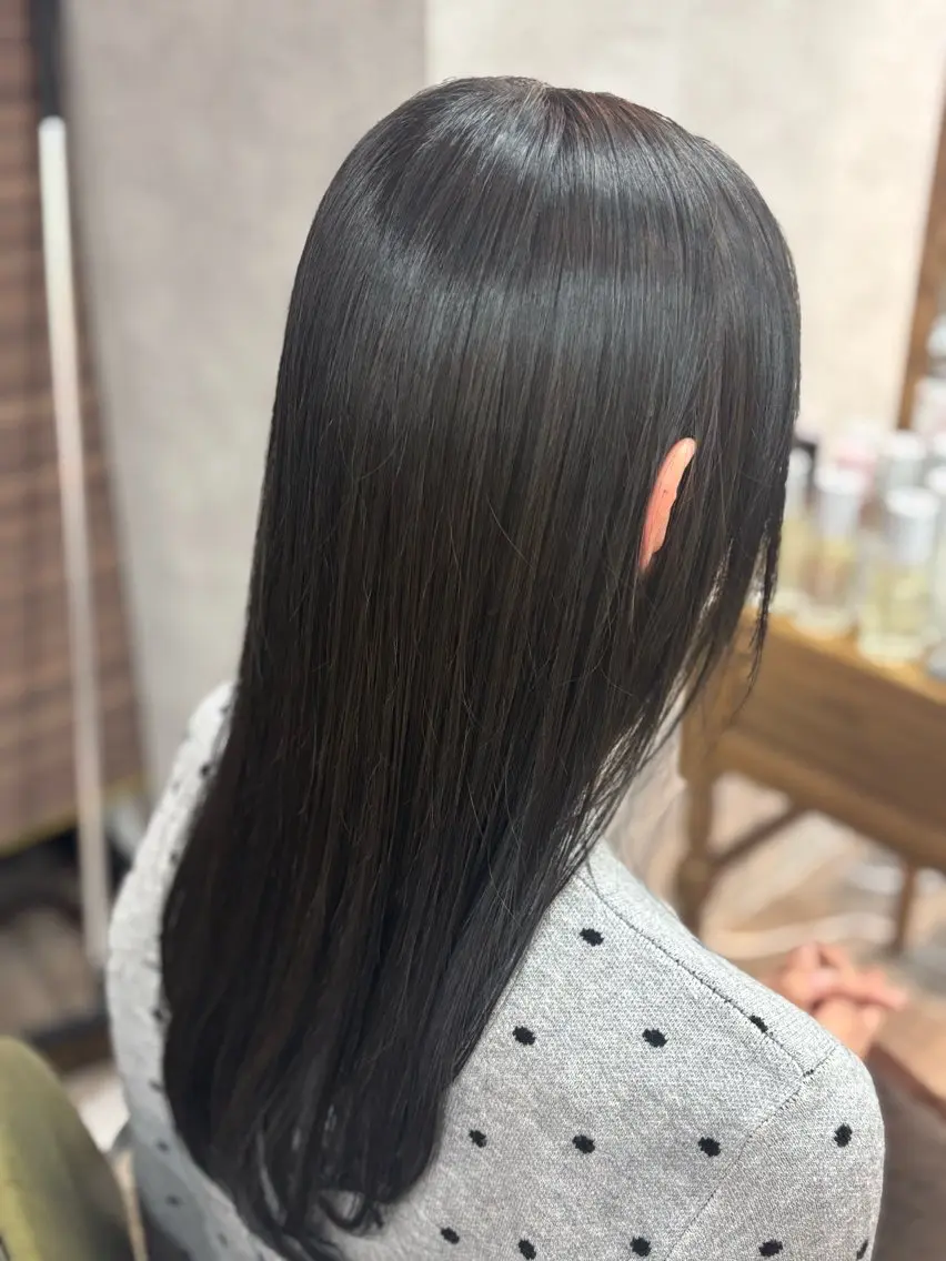 セミロング カラー オリーブカラー 🦋 たから 🦋のヘアスタイル