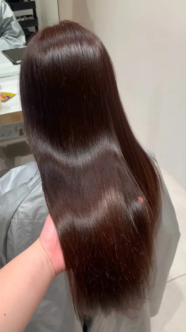 ロング カラー ヘアカラー トリートメント 内田 志乃のヘアスタイル