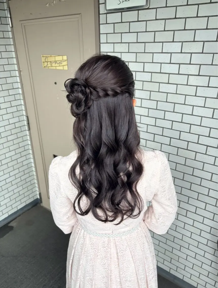 ヘアアレンジ ハーフアップ 🌺ヘアメイク SYOKA🌺のヘアスタイル