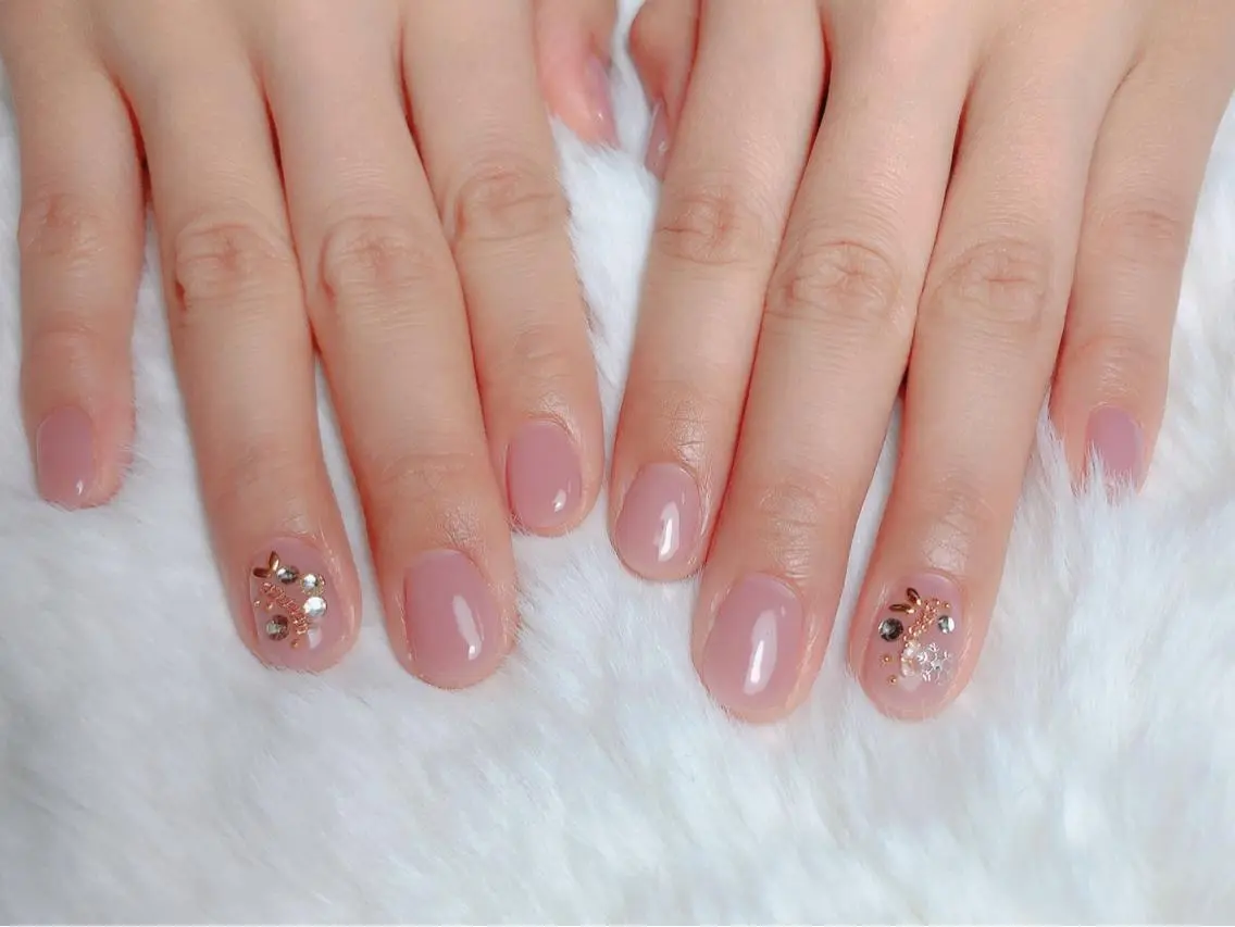 ネイル アートネイル 持ち込み オフィスネイル Flora Nail 【フローラ ネイル】のネイルデザイン