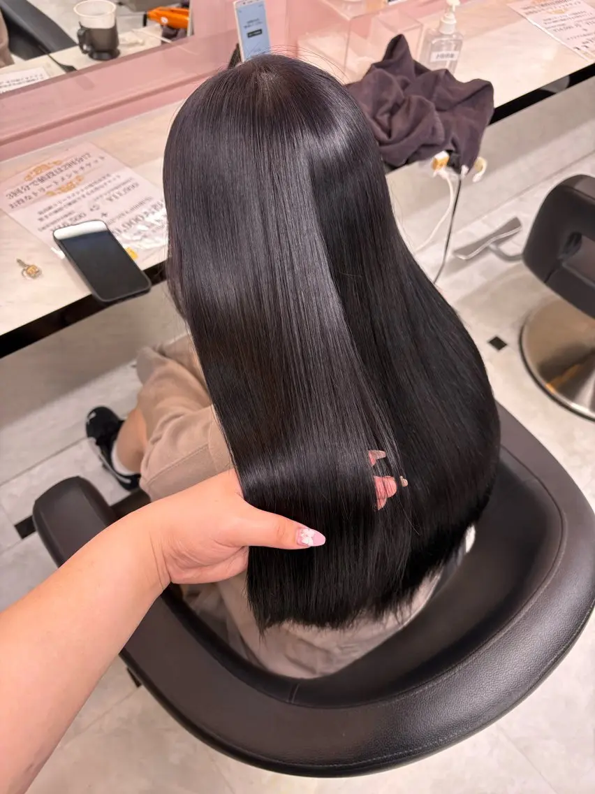 ロング カラー 透明感ベージュカラー 🪞上野🪞AIのヘアスタイル