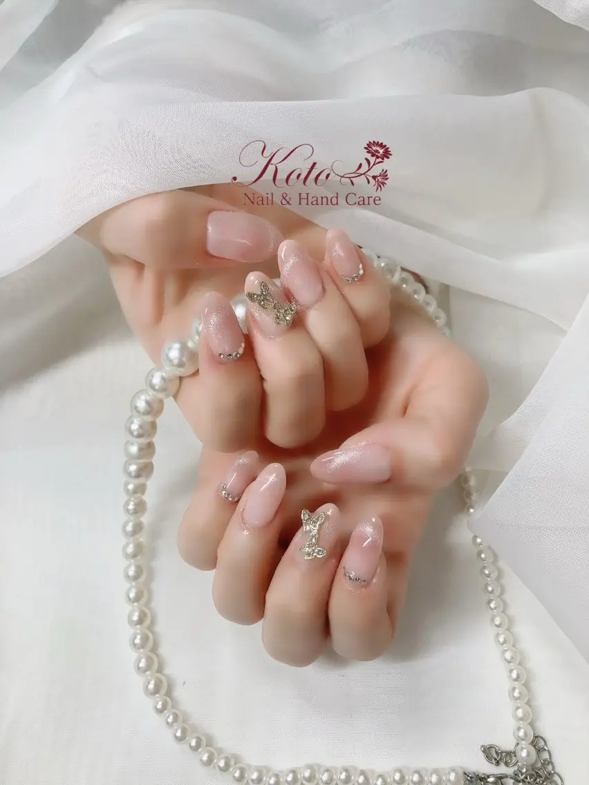 ネイル 長さ出し ジェルネイル マグネットネイル 持ち込み ニュアンスネイル ハンドネイル Nail Salon KOTOのネイルデザイン