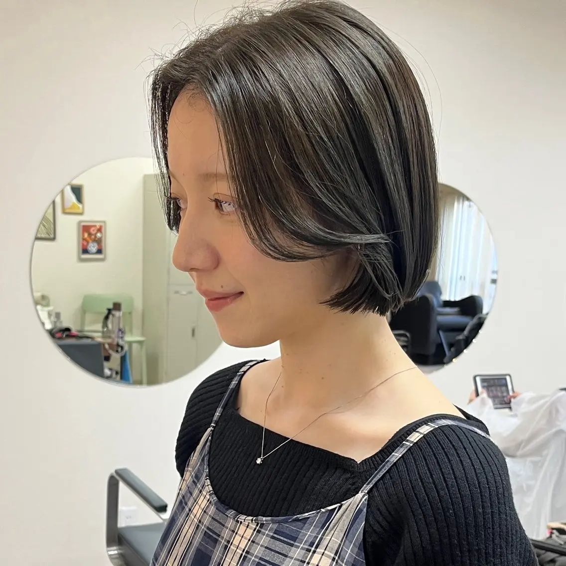 ショート カラー グレージュ オリーブグレージュ オリーブグレー カット ヘアカラー トリートメント ボブ/透明感カラー /坂口恵梨子のヘアスタイル