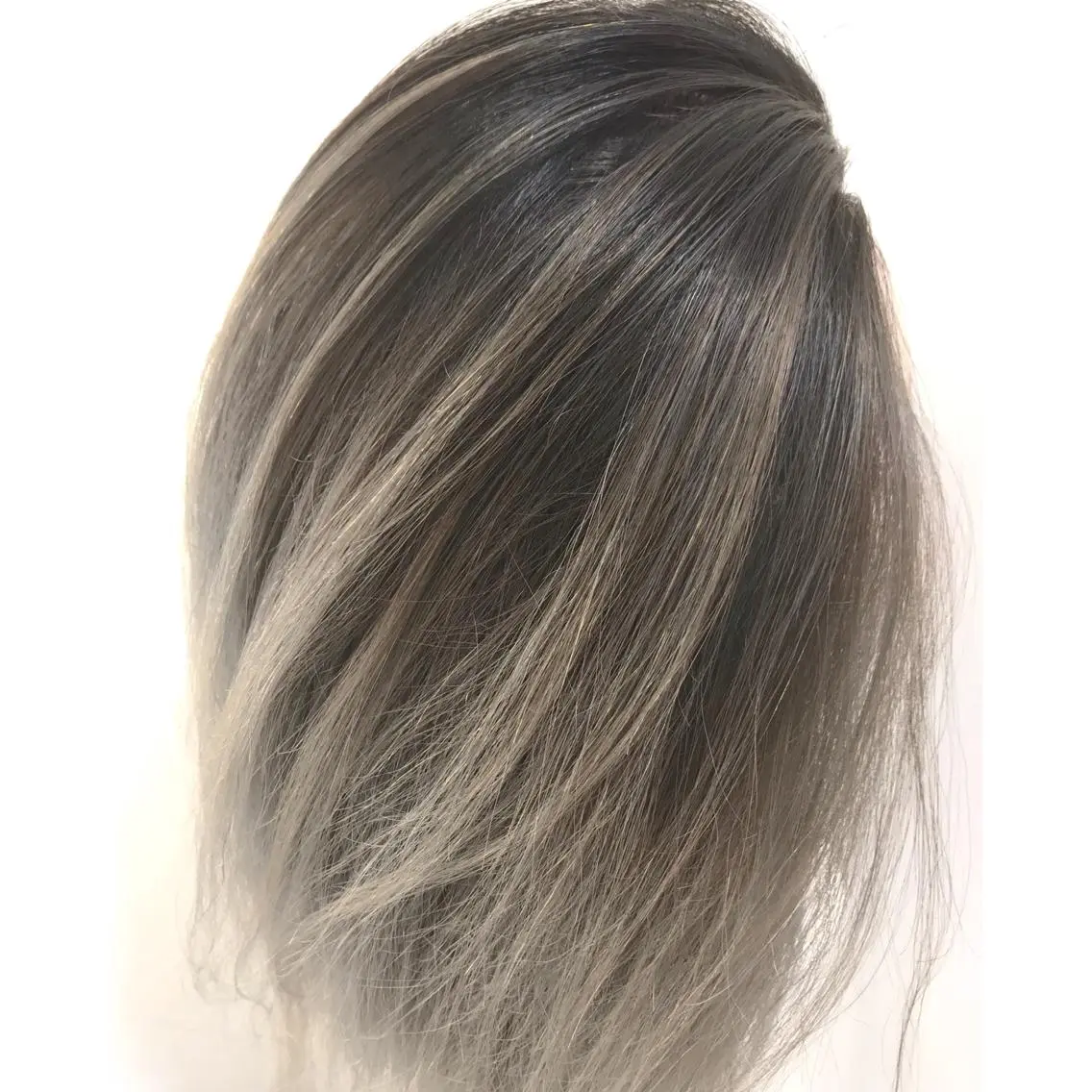 ロング カラー ヘアアレンジ バレイヤージュ レイヤーカット シアーベージュニスト 🥣大石亜里紗のヘアスタイル