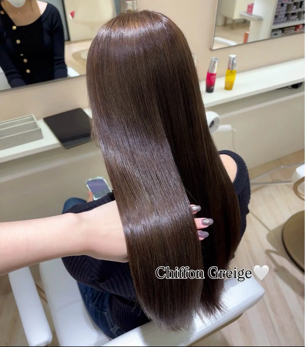 ロング カラー ヘアカラー ParveMix 岡本えりかのヘアスタイル