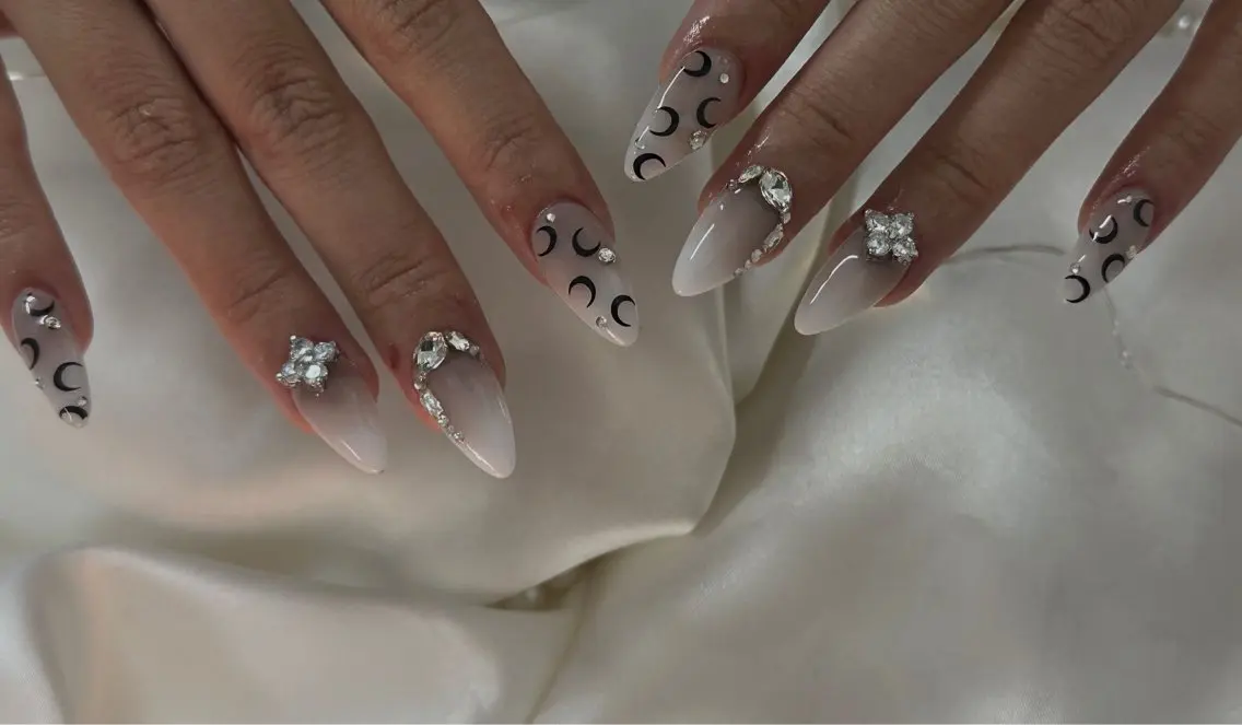 ネイル Nailsalon SKiのネイルデザイン