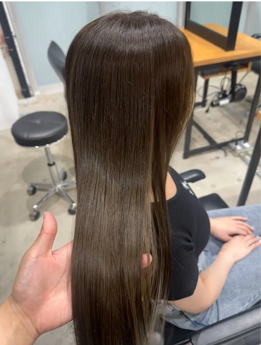 ロング カラー ブラウンカラー 透明感カラー オリーブブラウン 骨格・似合わせカット 【原宿】Fukaのヘアスタイル