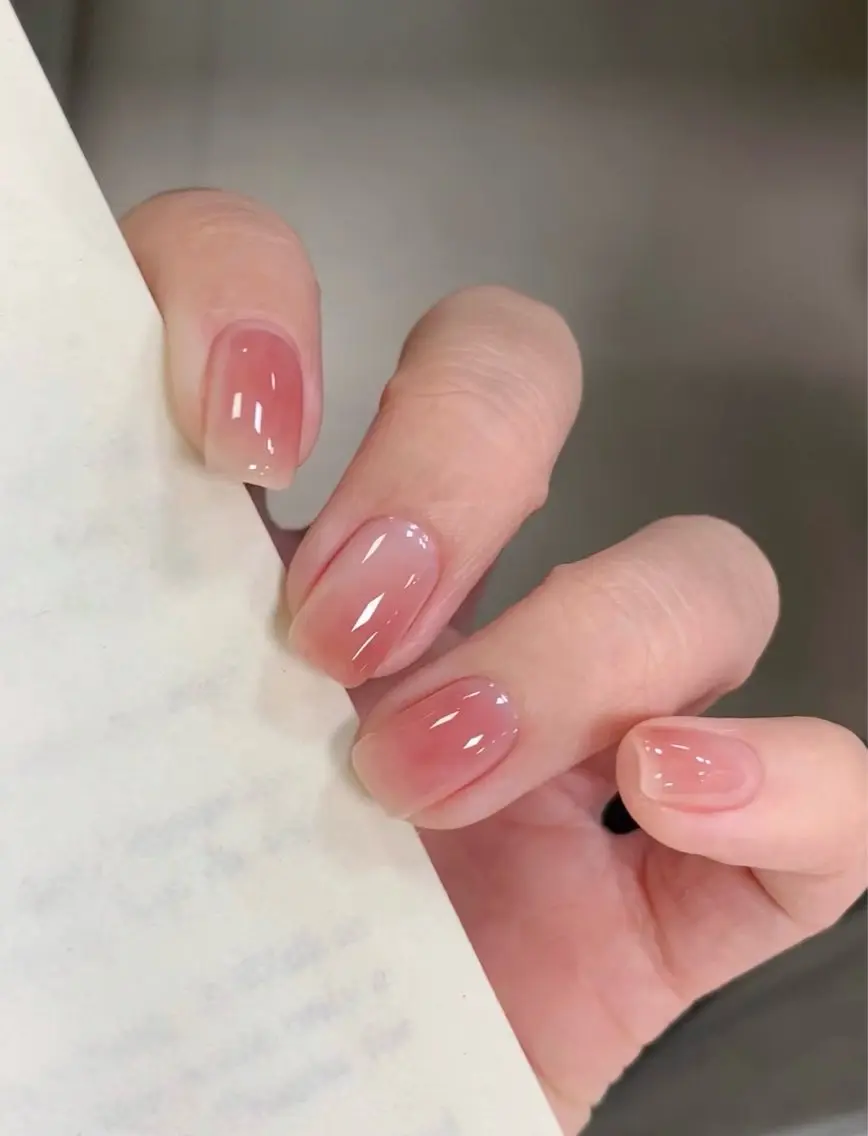 ネイル チークネイル ピンク ハンドネイル Aura Nail ✨リリ✨のネイルデザイン