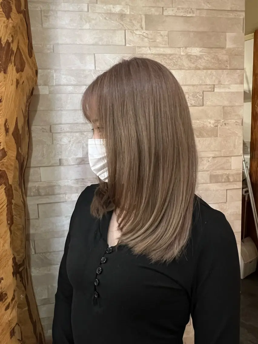 セミロング ヘアカラー トリートメント 名取 純平のヘアスタイル