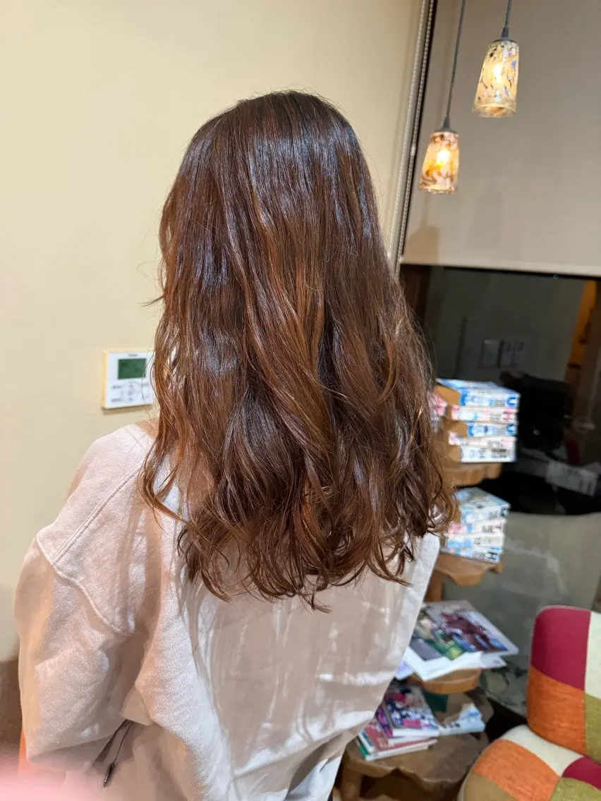ロング パーマ 鈴木 未歩のヘアスタイル