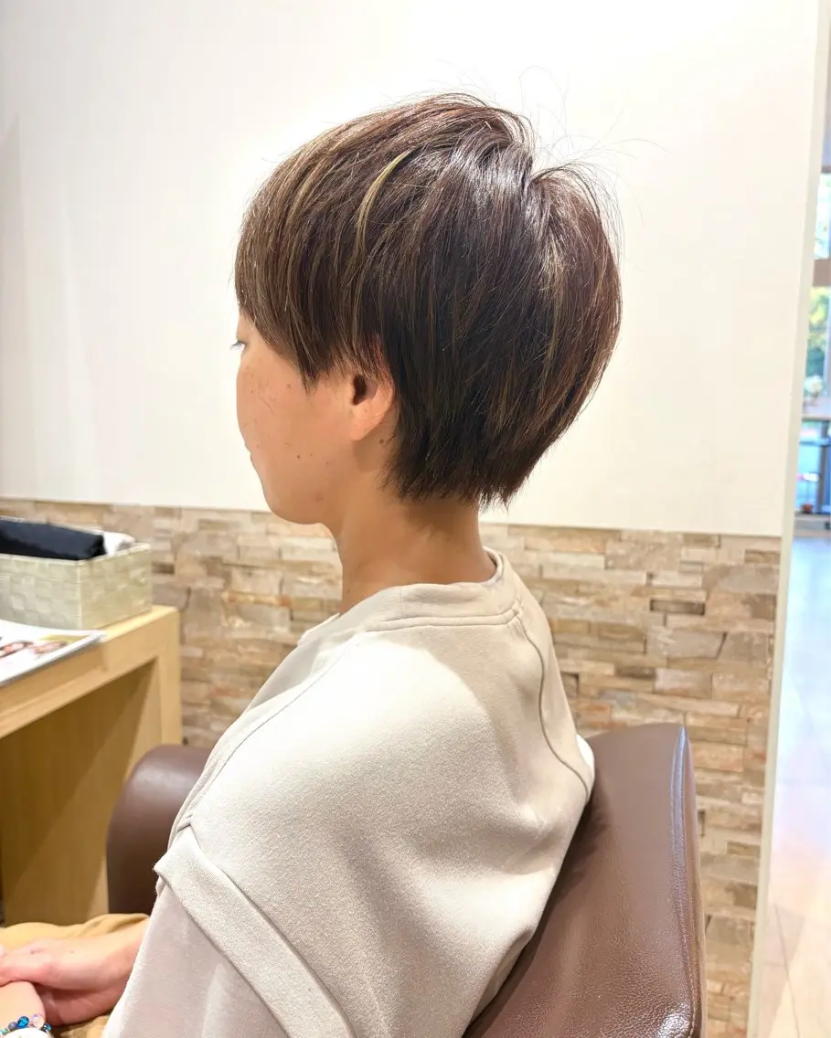 ショート ショートボブ ボブ ショートヘア カット ヘアカラー 秋野 睦実のヘアスタイル