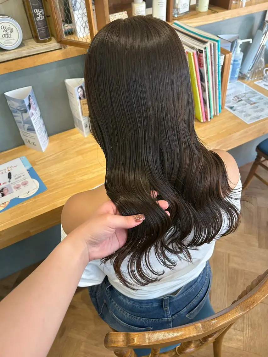 柔らか透明感カラー+ご褒美ヘアケアTRの写真