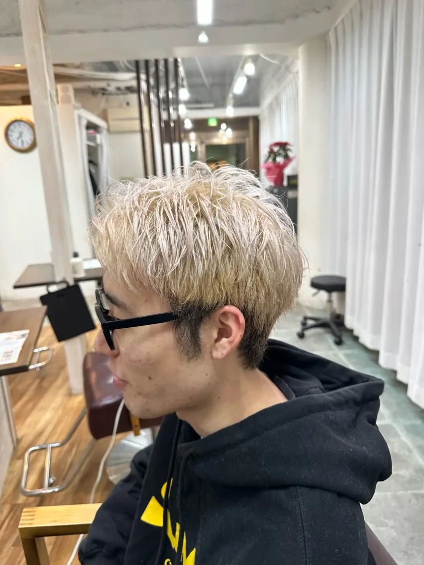 カラー メンズ メンズインナーカラー インナーカラー 髪質改善×縮毛矯正 taichi副店長のヘアスタイル