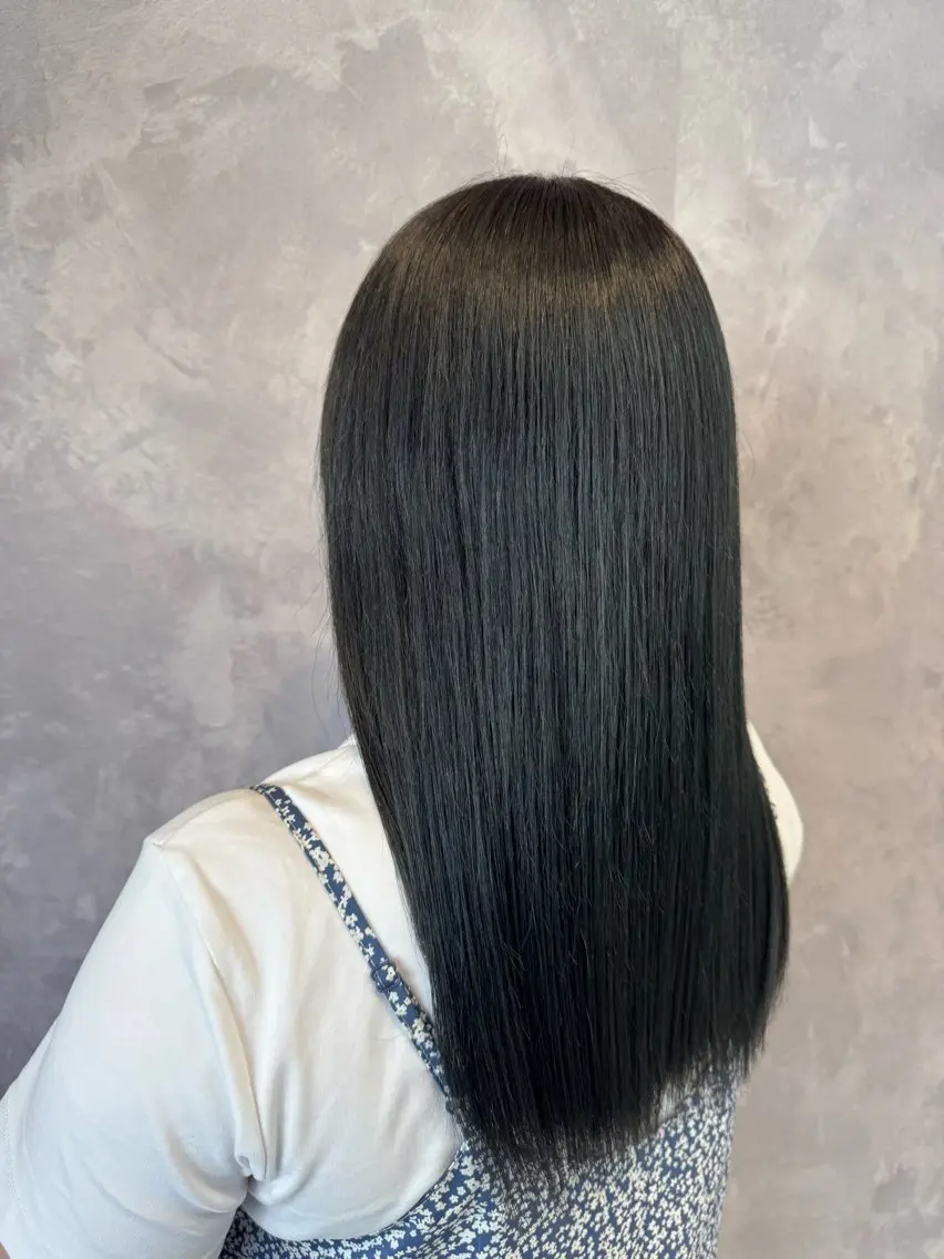 ロング カラー ヘアカラー トリートメント ヒヨシ ルナのヘアスタイル