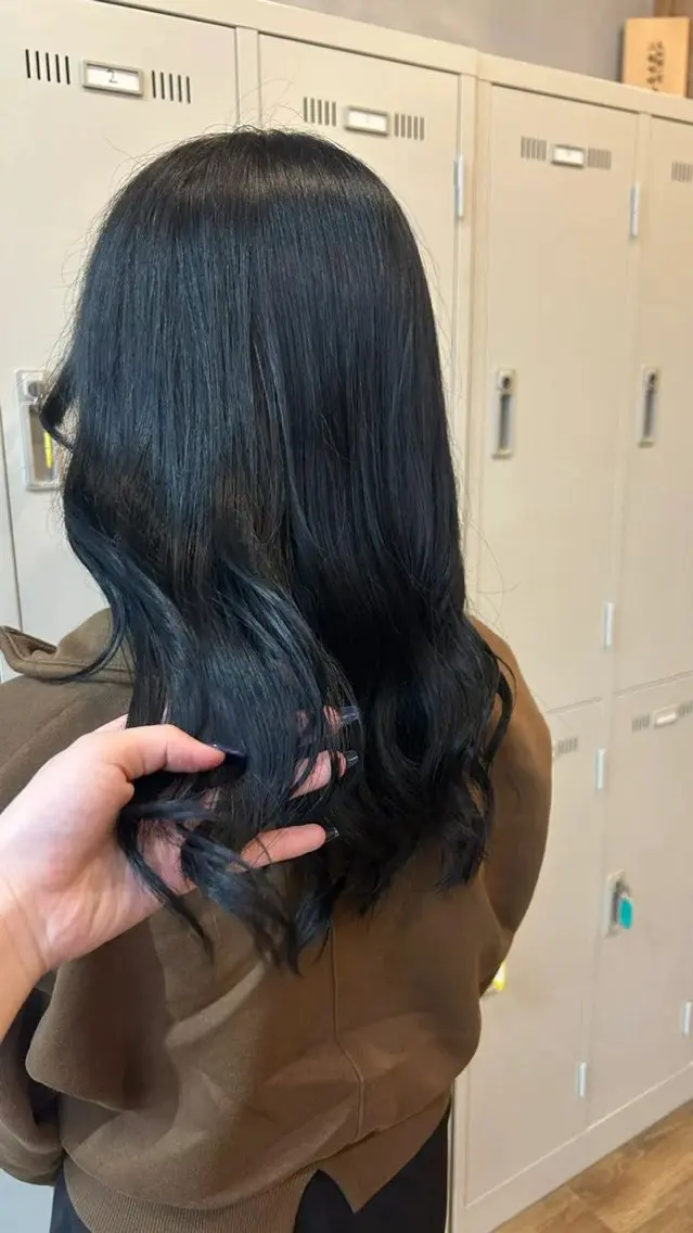 ロング ショートボブ 韓国風カラー ボブ ハイライト 髪質改善 カット ヘアカラー トリートメント 神田 姫奈|郡山 |レイヤーカットのヘアスタイル