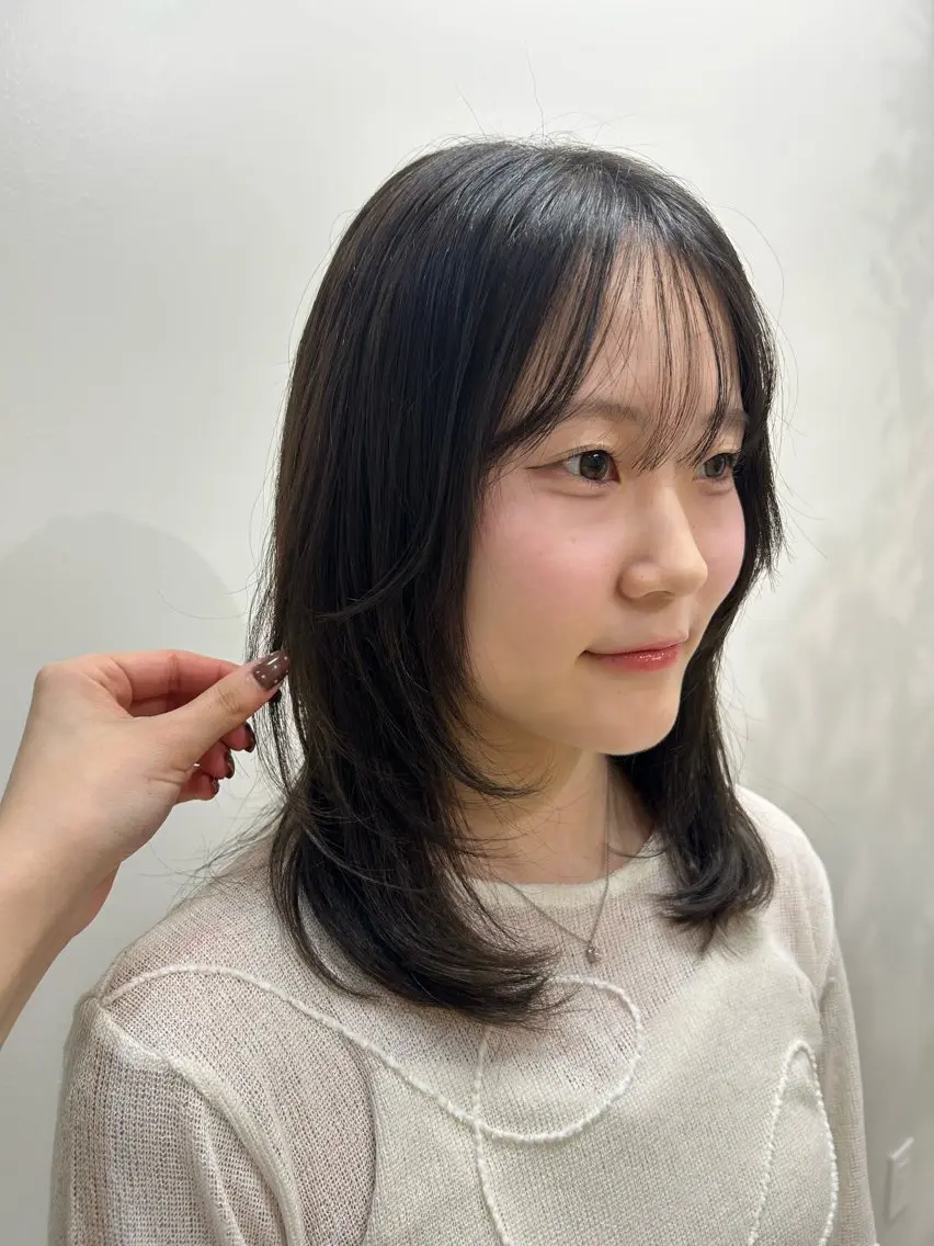 セミロング 高瀬 侑生のヘアスタイル