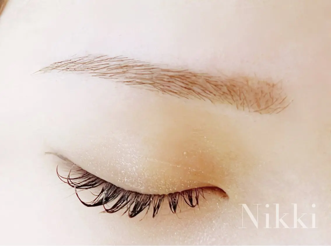 アイブロウ 眉毛ワックス脱毛 vivogue 🪽Nikkiのマツエク・マツパデザイン