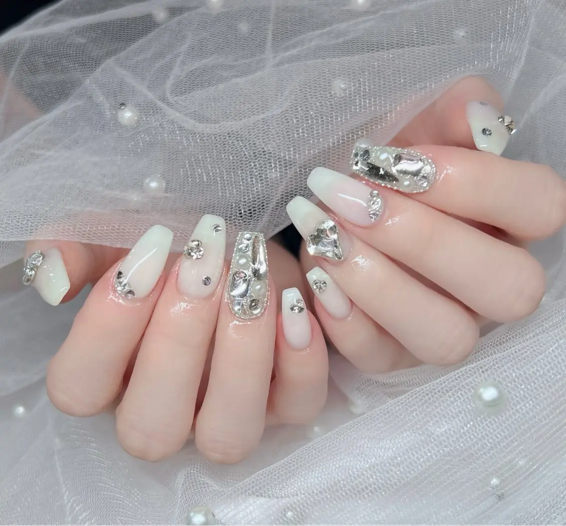 ネイル ハンドネイル 🎀PG🩵 ネイルサロンのネイルデザイン