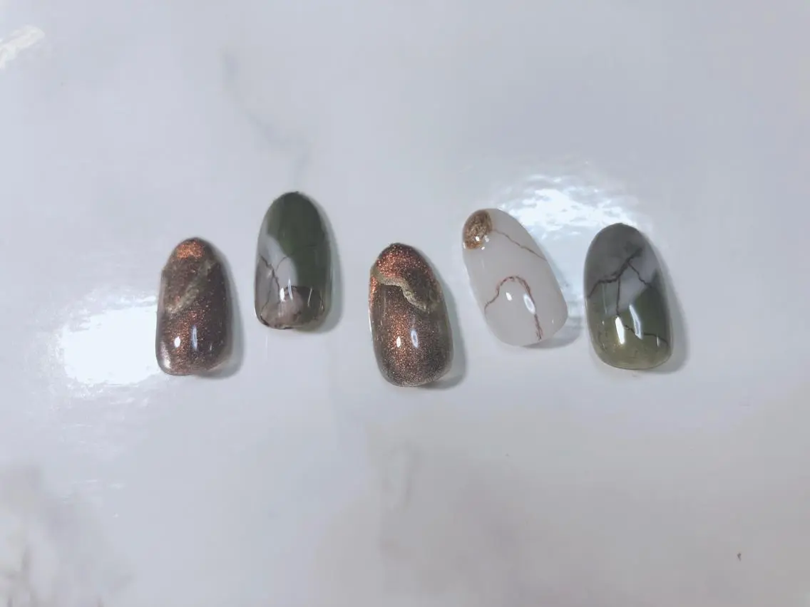 ネイル Regaro i.sのネイルデザイン