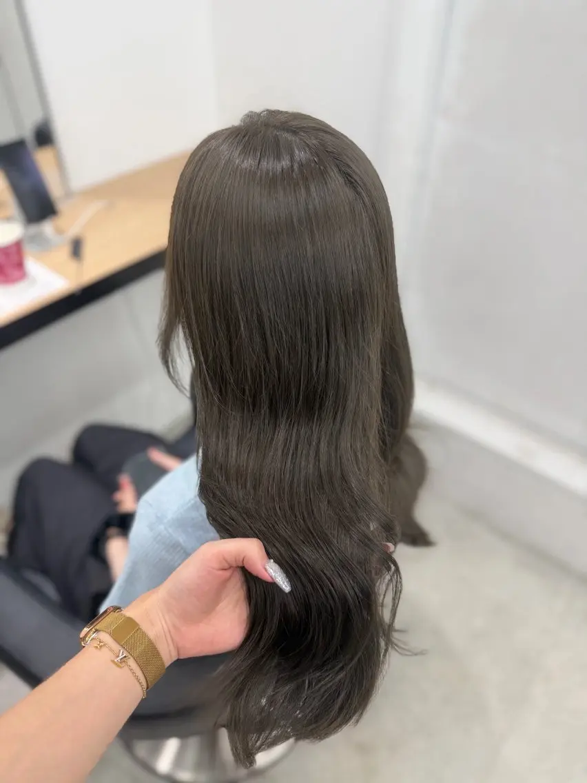 カラー 透明感カラー🫧 EMAのヘアスタイル
