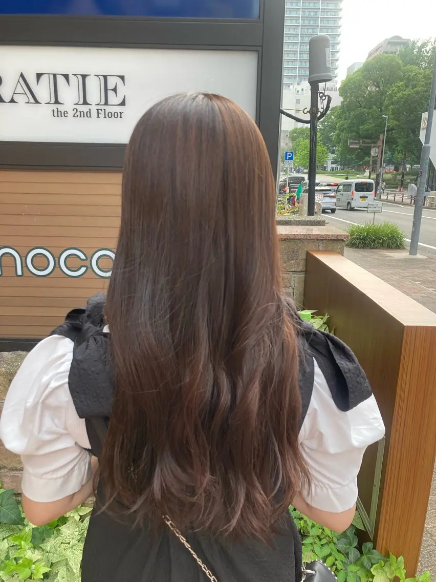 カラー ブラウンカラー ナチュラルブラウン 加茂野 緑のヘアスタイル