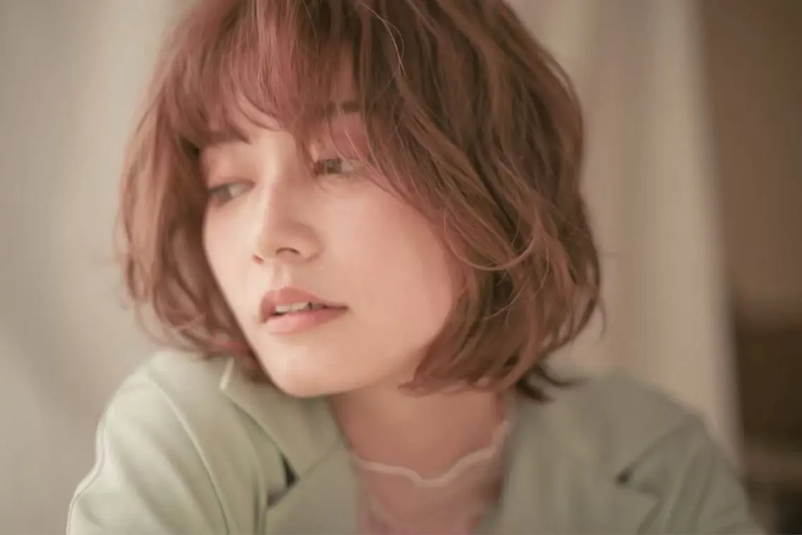 ミディアム カラー 🩷愛咲🩷レイヤー /透明感カラーのヘアスタイル