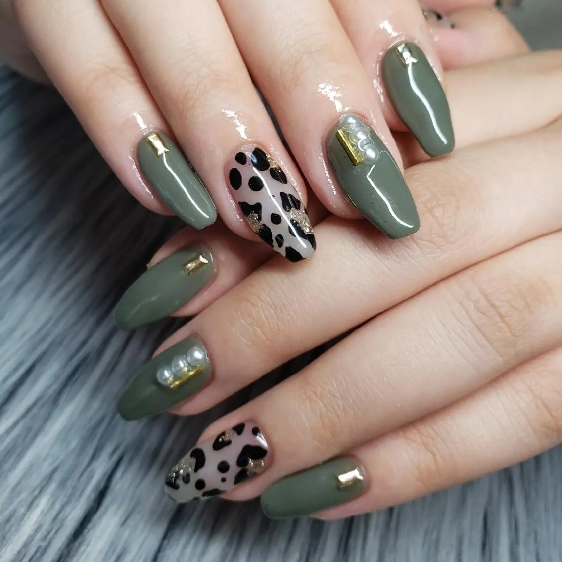ネイル アニマル柄 冬ネイル Nail salon Coco【溝の口駅】のネイルデザイン
