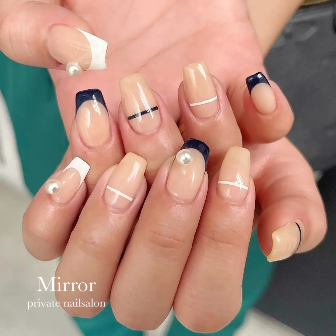 ネイル アートネイル ハンドネイル nailsalon Mirrorのネイルデザイン