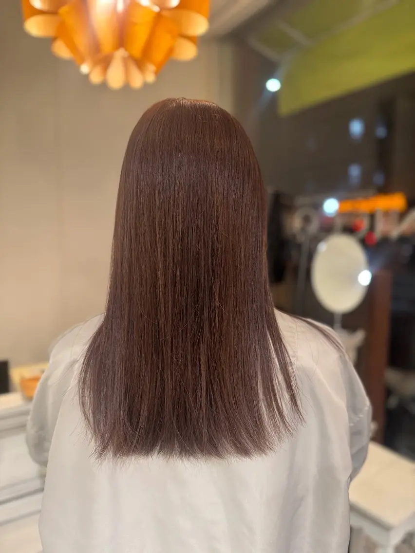 セミロング ピンクブラウン カット ヘアカラー NICCOLO室見 Erinaのヘアスタイル