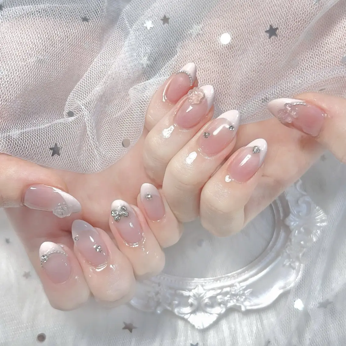 ネイル チークネイル ドット 長さ出し フットネイル フレンチネイル ハンドネイル Hana Nail Salonのネイルデザイン