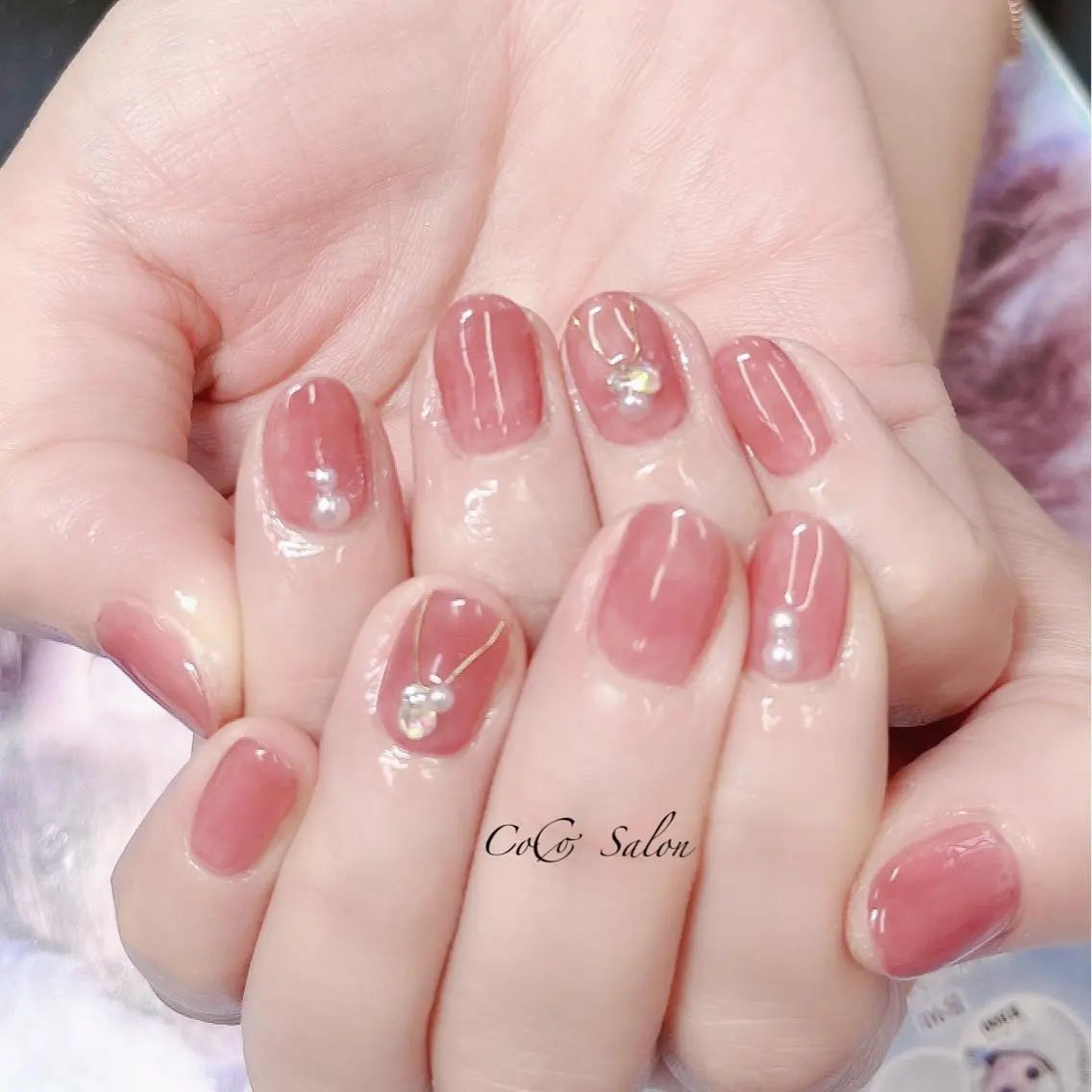 ネイル 長さ出し ジェルネイル オフィスネイル パラジェル 赤色 ハンドネイル CoCoSalon ネイル/まつ毛予約のネイルデザイン