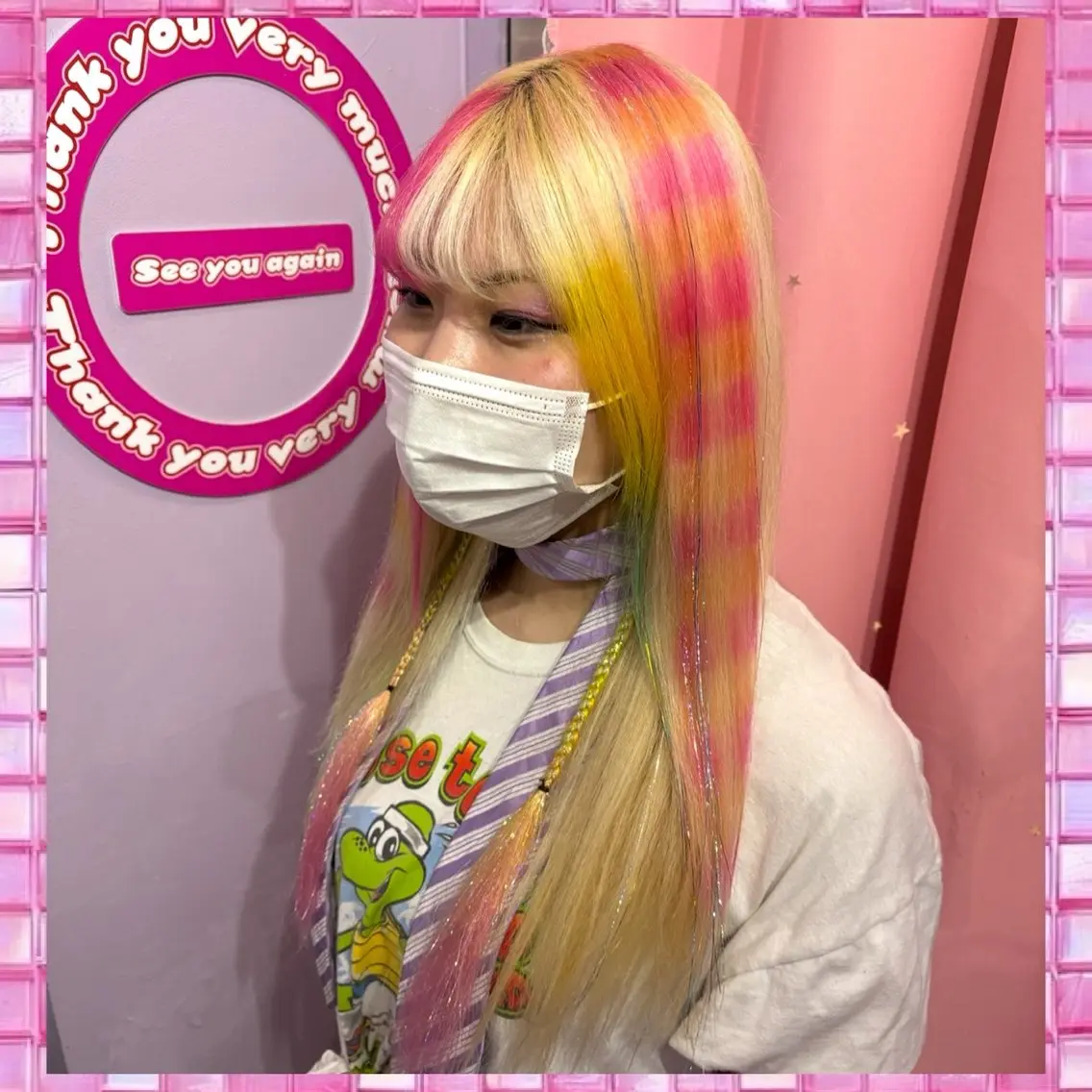 ミディアム カラー デザインカラー ヘアカラー Miju💖派手髪/ ティンセル/エクステのヘアスタイル