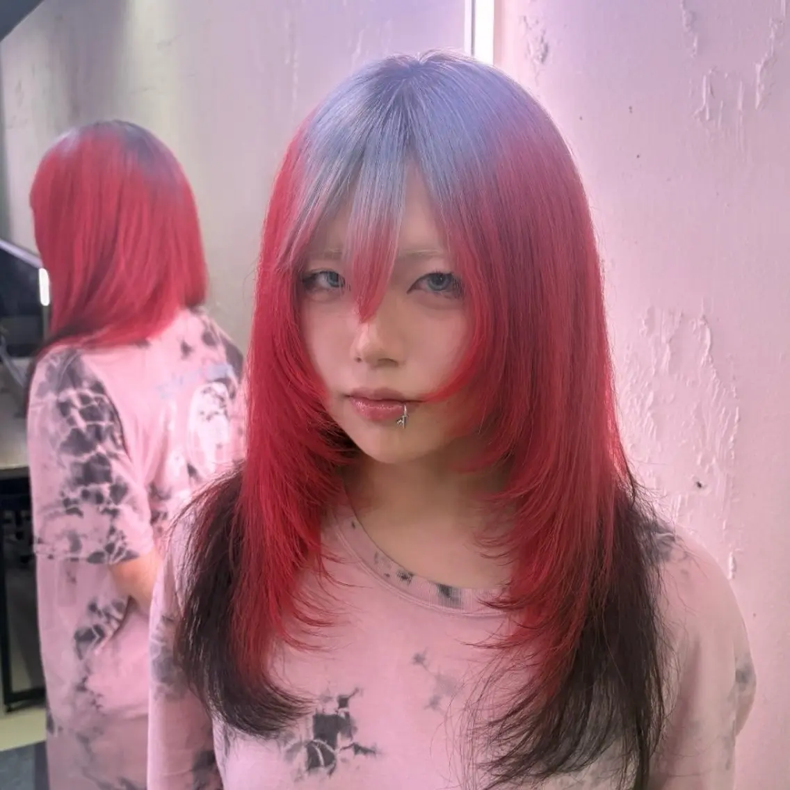 【人と被りたくない方必見🌈デザインカラー】ブリーチ2回➕デザインカラー➕トリートメントの写真