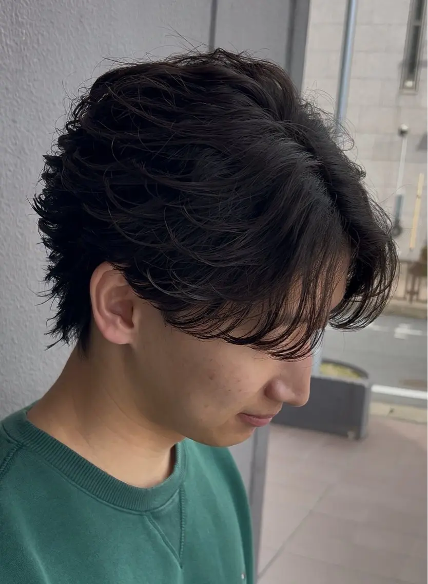 ショート パーマ メンズ フェザーパーマ メンズパーマ カット パーマ 奥村 悠晏のヘアスタイル