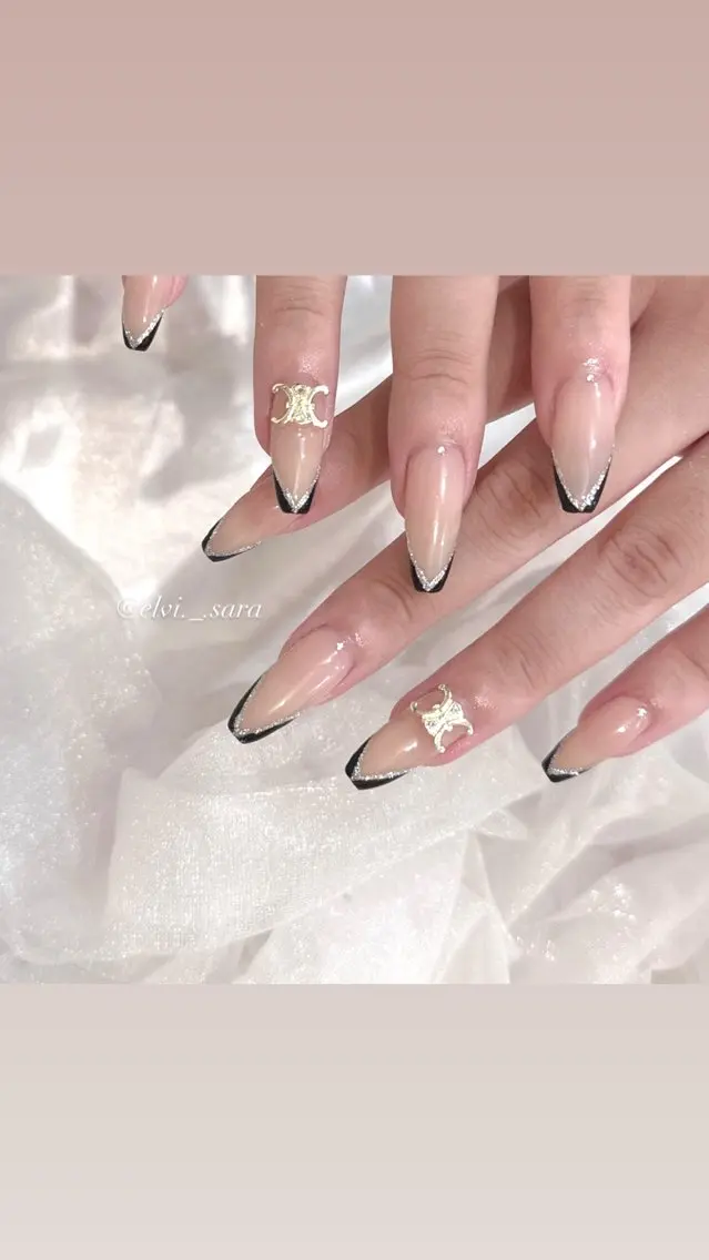ネイル ハンドネイル ハンドケア sara : salon ELVIのネイルデザイン