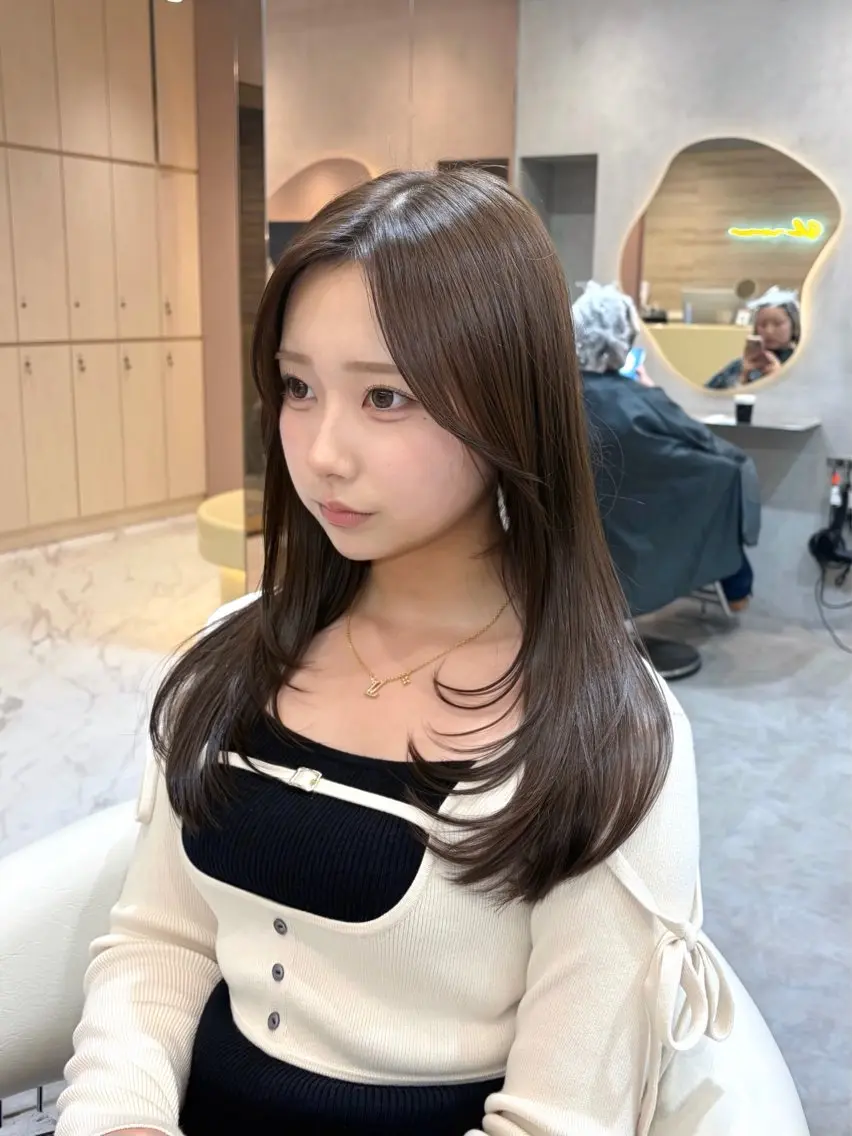ミディアム カット ヘアカラー トリートメント 韓国レイヤー ☁️🫧森ハリス誠一のヘアスタイル