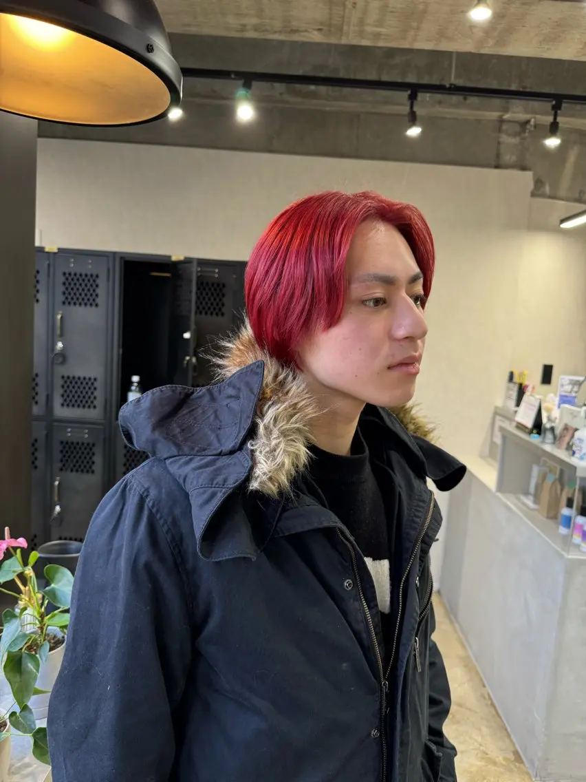 カラー 🪽ハイトーン🏹 ブリーチ🫧海志🍿のヘアスタイル