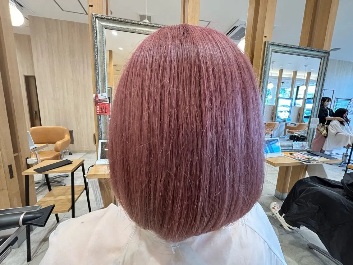 ミディアム カラー ブリーチ ピンクカラー かわにし ゆきのヘアスタイル