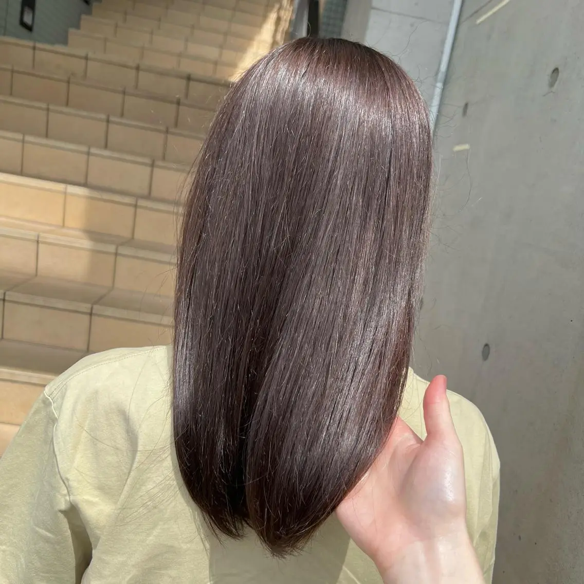 セミロング カラー グレージュ ヘアカラー トリートメント stylist 🐶内藤 成香のヘアスタイル