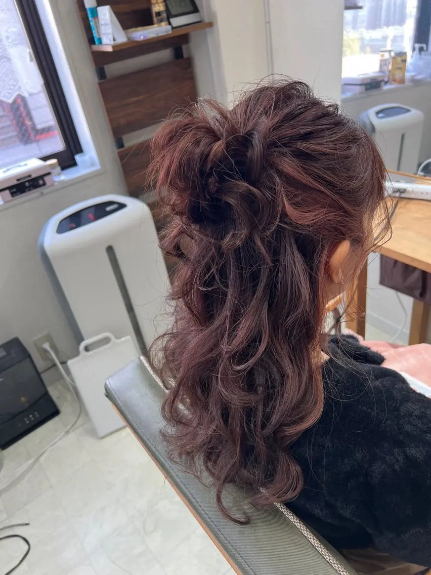 ロング ヘアアレンジ ハーフアップ お団子ヘア 山室 敬義のヘアスタイル